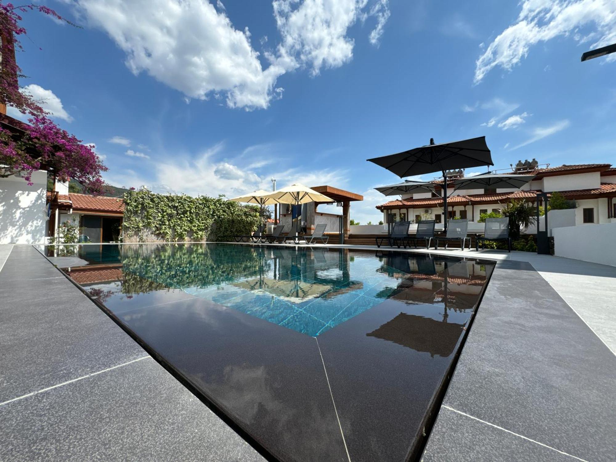 Tomsan Suites & Villas Akyaka アクヤカ エクステリア 写真